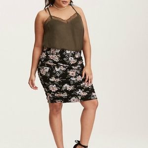 Torrid Shirred FLORAL Mini Skirt Size 2